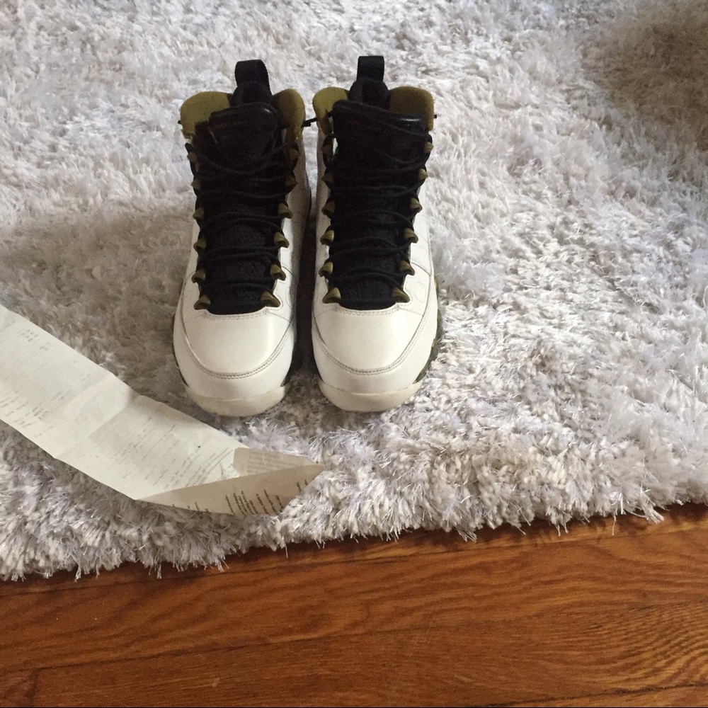 Size 8 Jordan - Picture 4 of 4