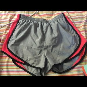 Women's Nike tempo shorts
