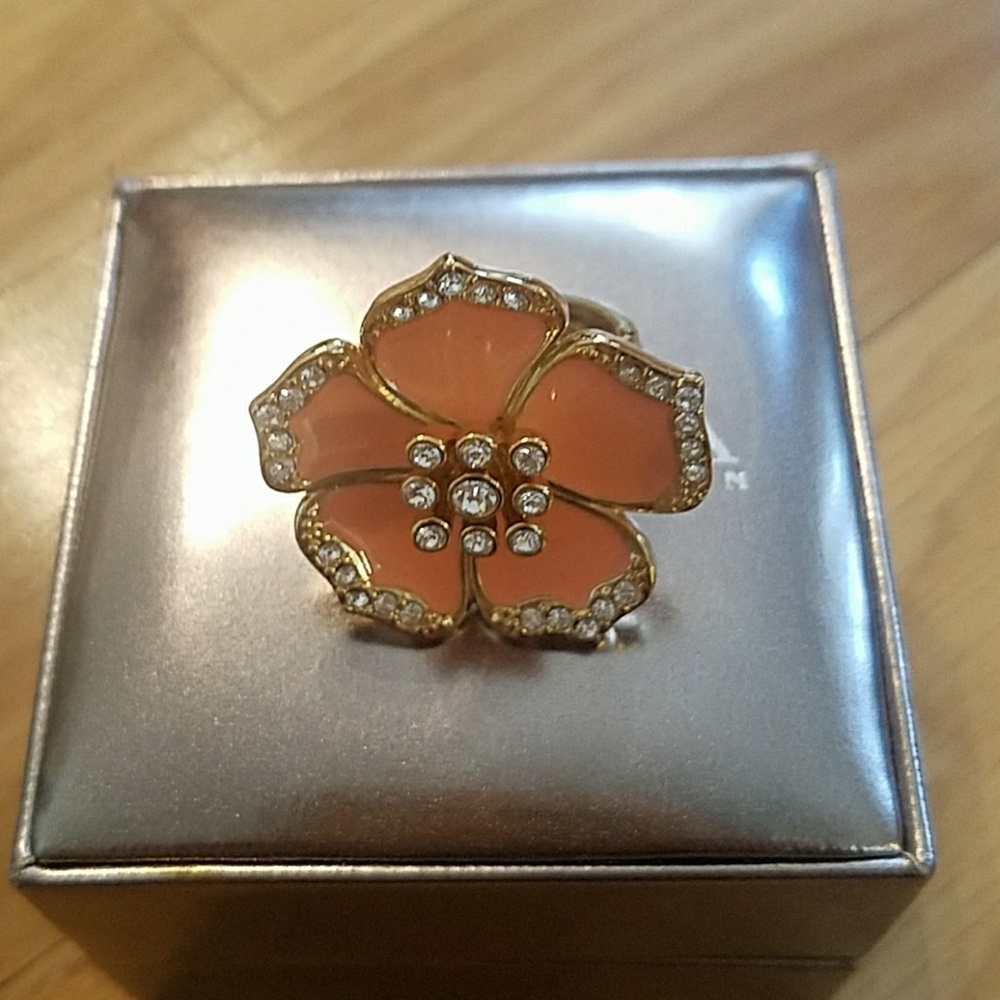 Flower ring