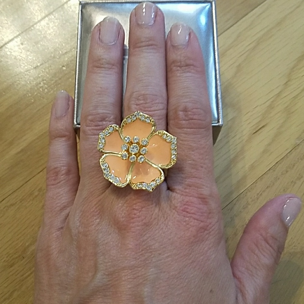 Flower ring - Picture 3 of 4
