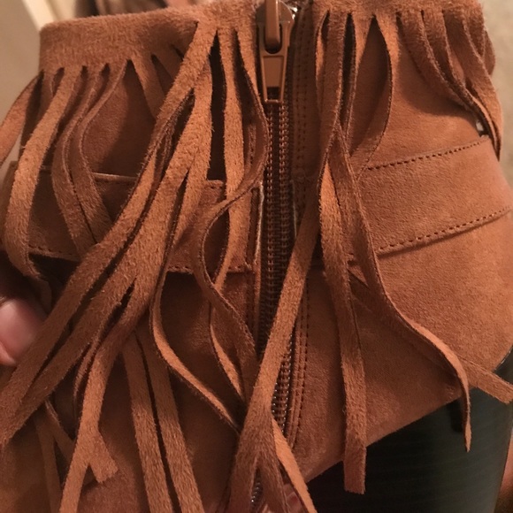 Brown fringed booties - Picture 5 of 5