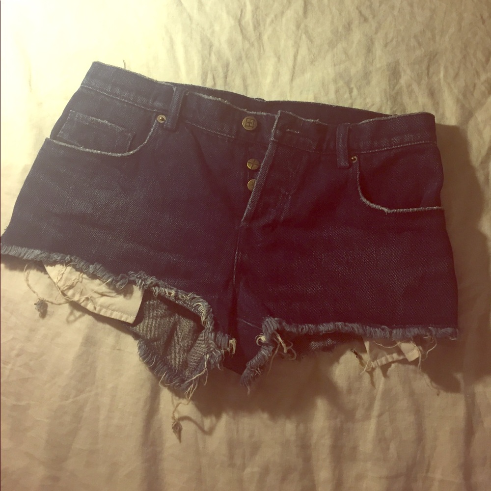 Size 28 Ksubi denim shorts
