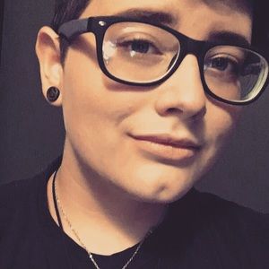 Meet your Posher, Billie