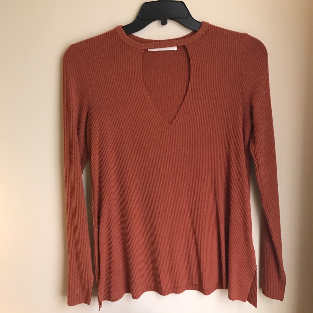 Cut out UO burnt orange top 🍂🍂