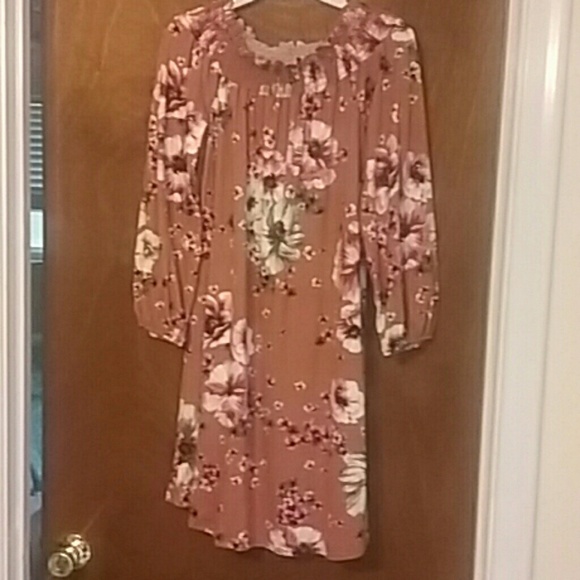 NWT Gilli Clothing Off the Shoulder Tunic Dress - Picture 4 of 4