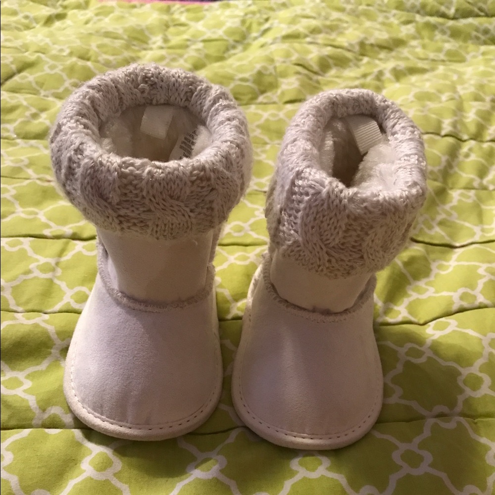 🚫SOLD🚫 Koala Baby Boots