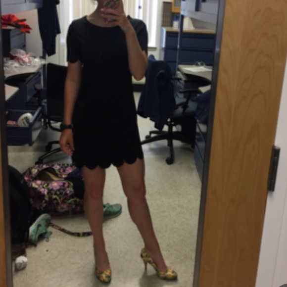 Black scalloped dress LAST ONE - Picture 4 of 5