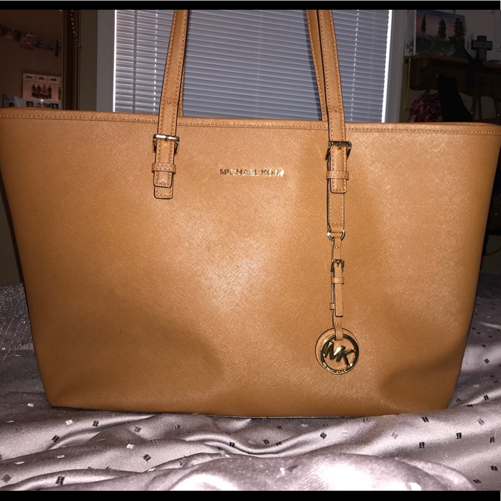 Michael Kors Large Jet Set Tote