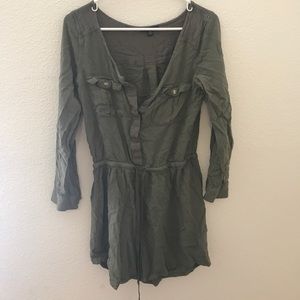 Olive green long sleeve short dress
