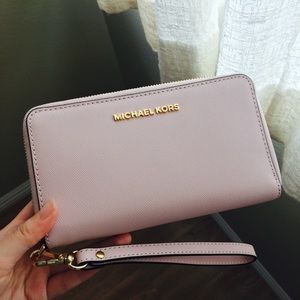 Michael Kors Large Smartphone Wristlet