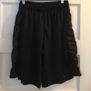 Nike men's dri-fit boys shorts XL