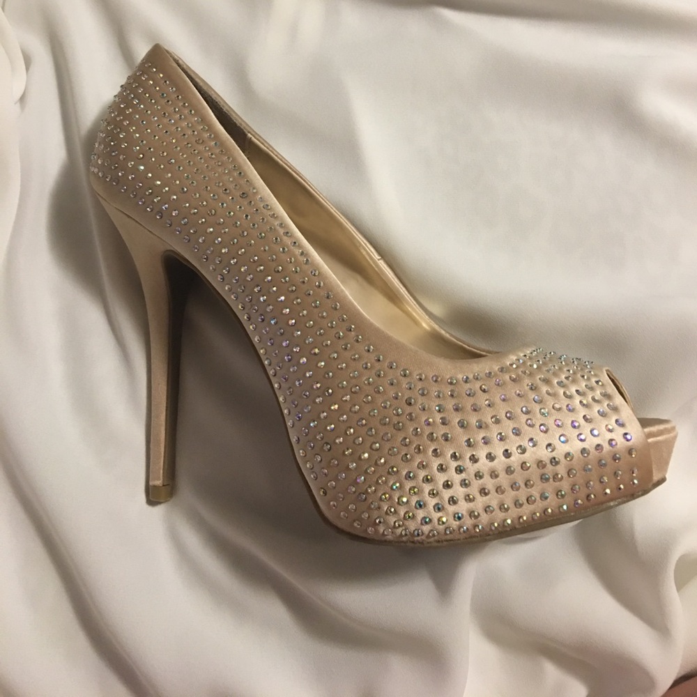 Jennifer Lopez Champagne Heels