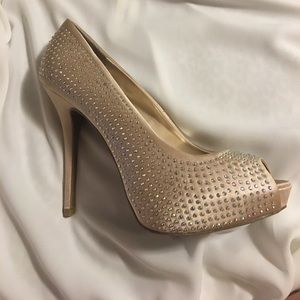 Jennifer Lopez Champagne Heels