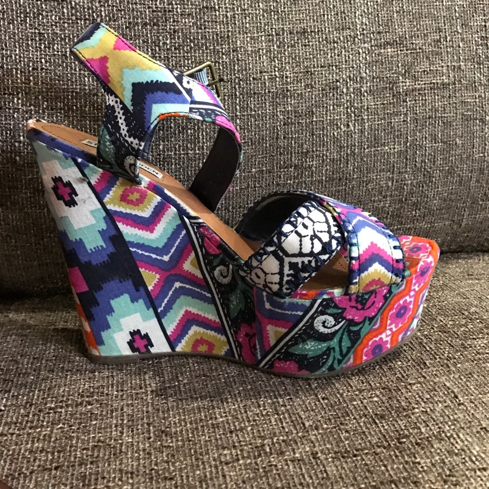 Steve Madden wedges