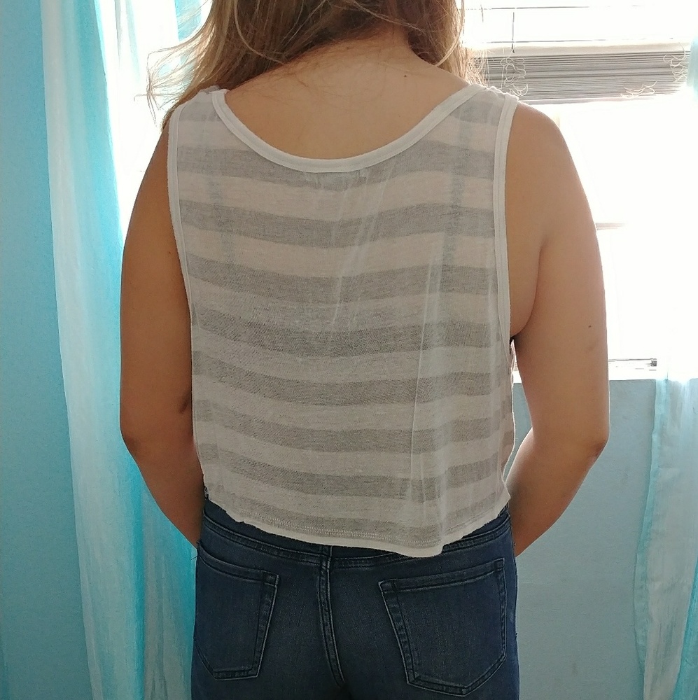 Hope crop top - Picture 2 of 3