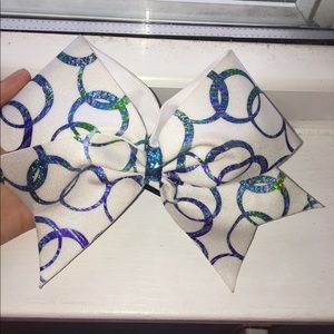 bubble cheer bow (never worn)