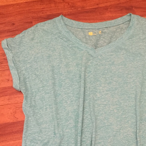 Blue shirt - Picture 2 of 4