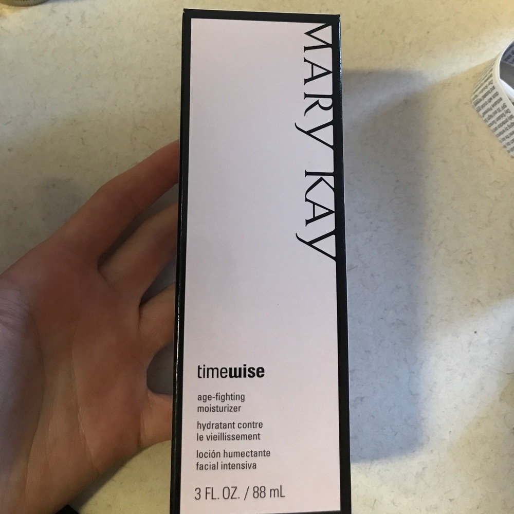Mary Kay age fighting