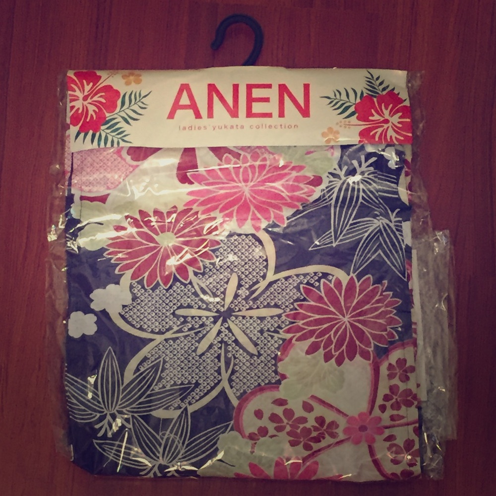 Beautiful Japanese Yukata (Summer Kimono)