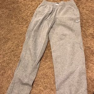 NIKE sweatpants