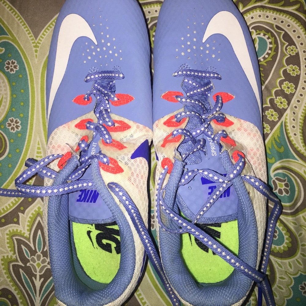 Almost brand new nike track shoes.