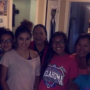 Meet your Posher, Claudia