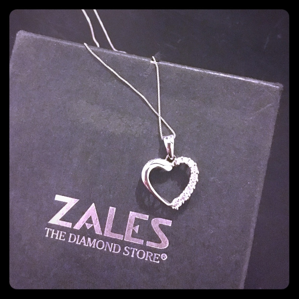 Zale's 17" diamond necklace