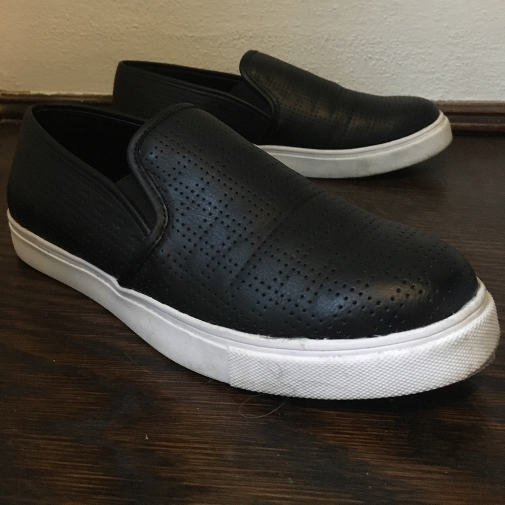 Black Steve Madden Zenith slip-on sneakers