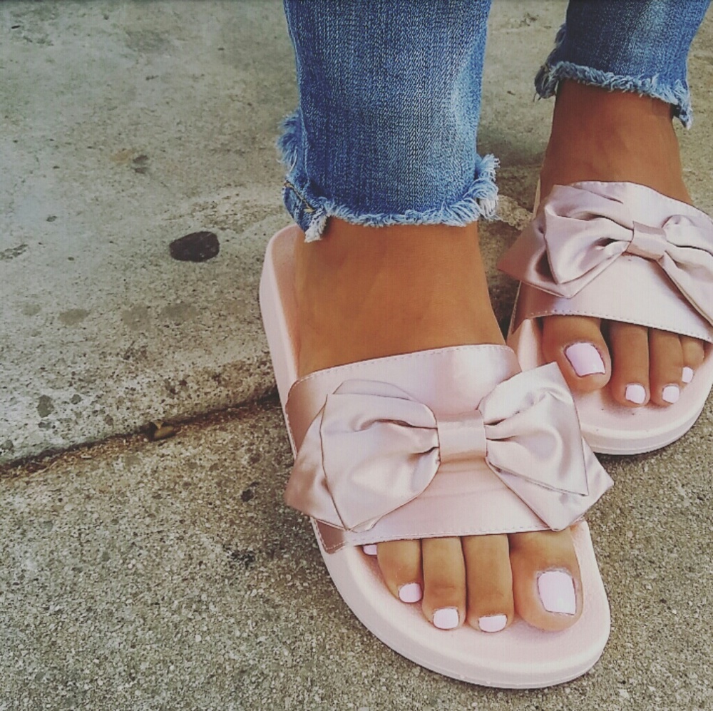 //The Kim// Pink satin bow slides - Picture 3 of 5
