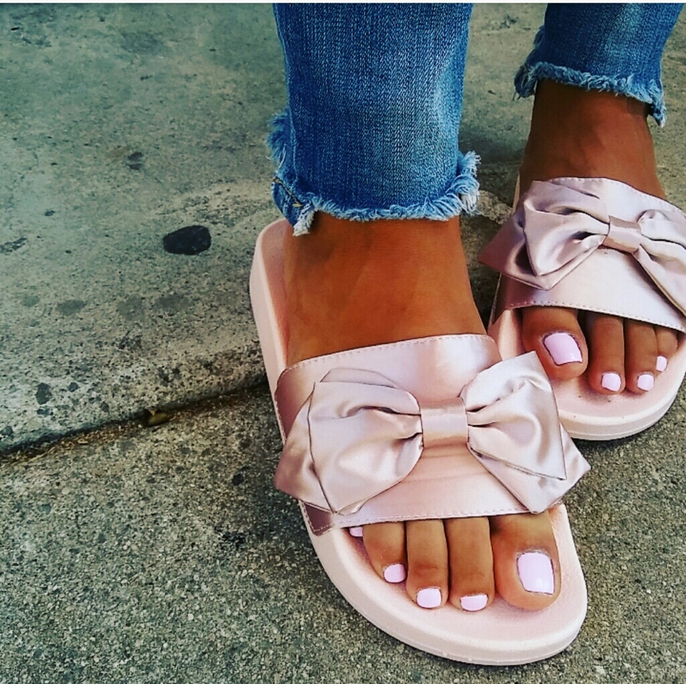 //The Kim// Pink satin bow slides - Picture 5 of 5