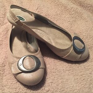 New Dr. Scholls nude flats.