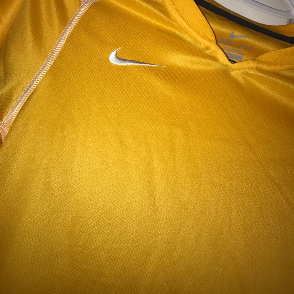 Nike Dri-Fit Top - Picture 2 of 2