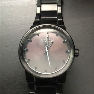 Nixon watch ( the cannon)