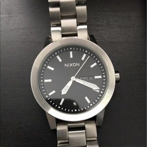 Nixon watch (The Spur)