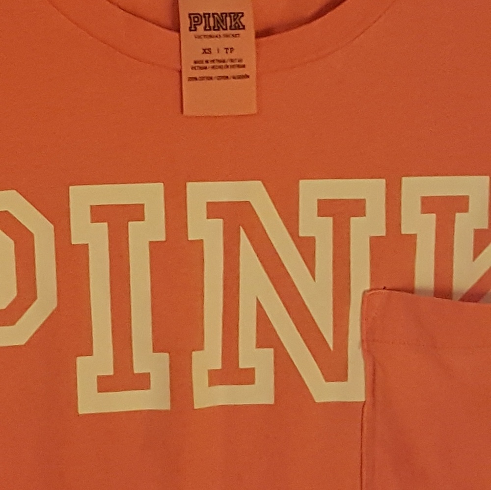 Pink shirts - Picture 2 of 2