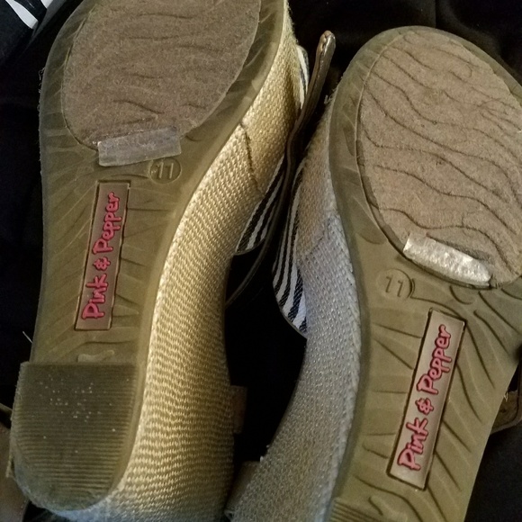 Shoes - Picture 3 of 4