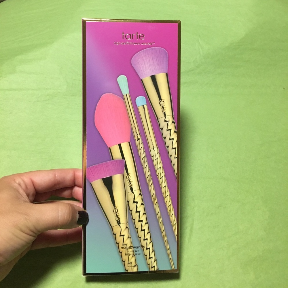 Tarte Magic Wand Makeup Brushes - Picture 3 of 3