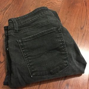 Lucky Brand Black Lolita Ripped Capri (size 2/26)