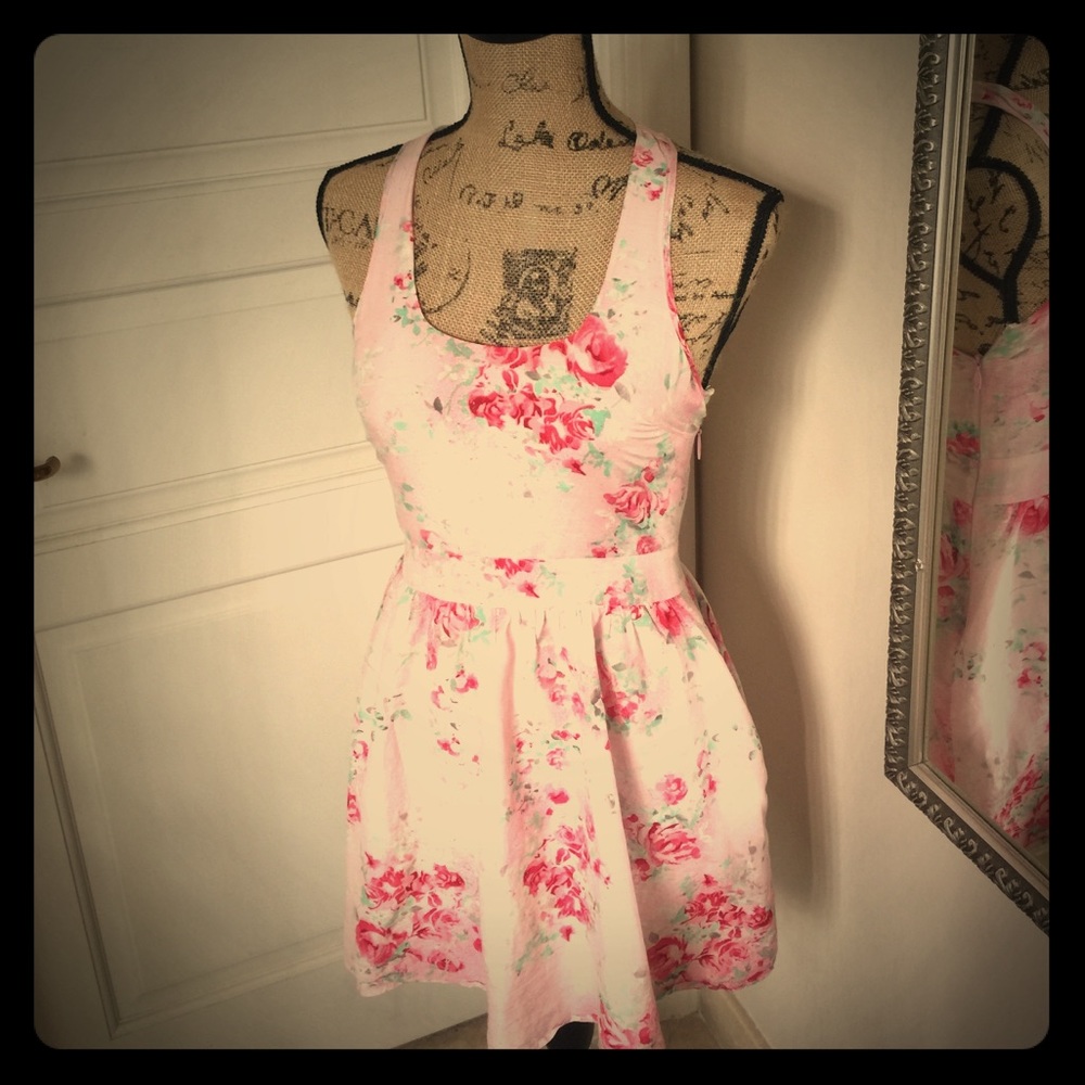 Juicy Couture pink floral mini dress, size: 0