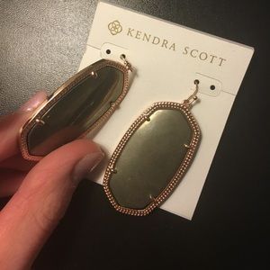 Kendra Scott Jewelry - Kendra Scott Danielle earrings! Kendra Scott Jewelry - Kendra Scott Danielle earrings!