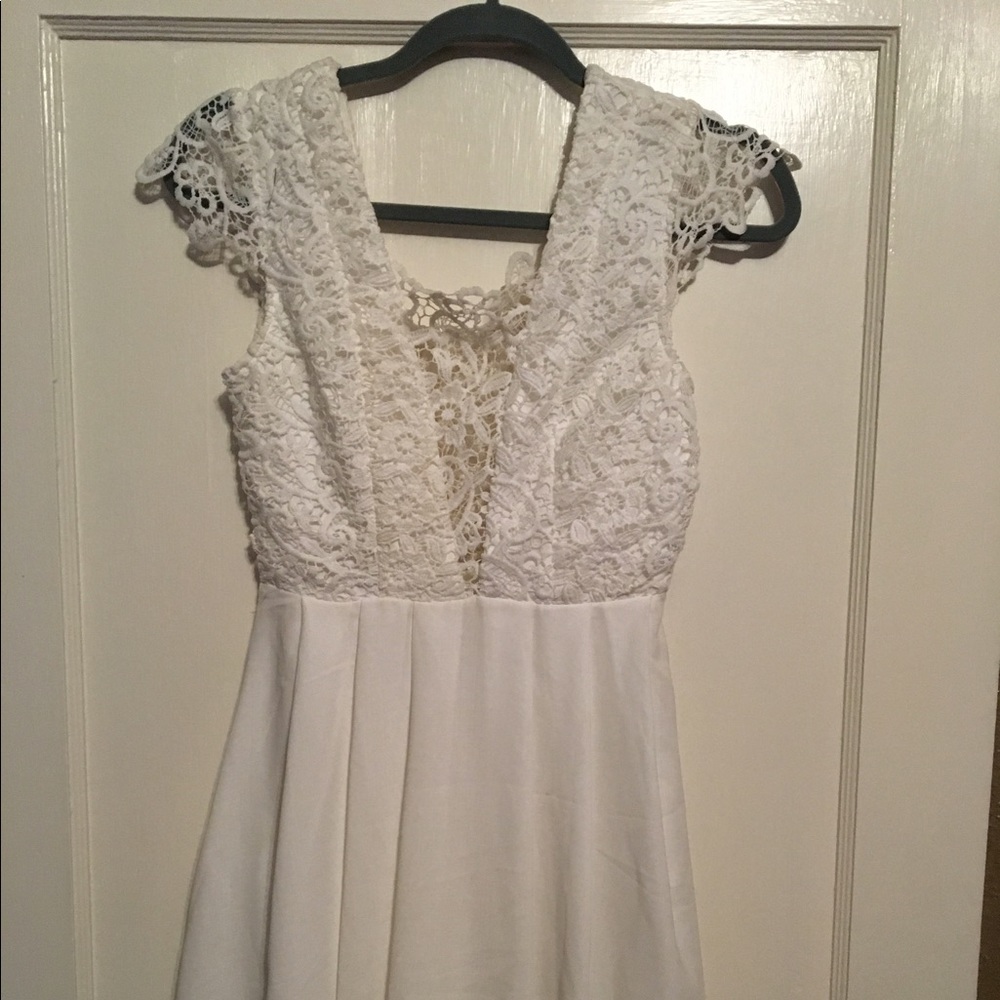 A Ivory dress