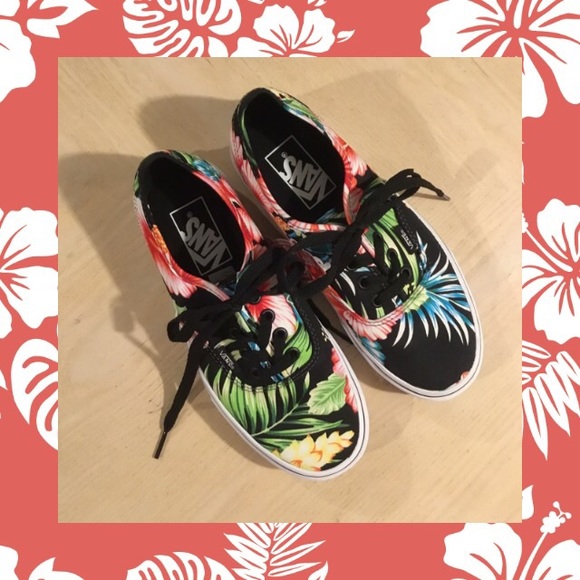 ❌SOLD❌ 🆕🌺🎉 H P 🎉🌺 NWT VANS - Picture 2 of 3