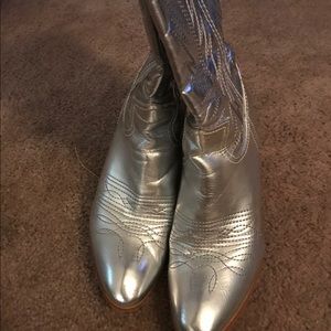 Miranda lambert cowboy boots