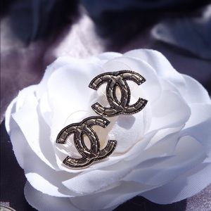 ✨Flash sale✨ 2017 chanel earrings