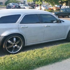 Meet your Posher, Stephen