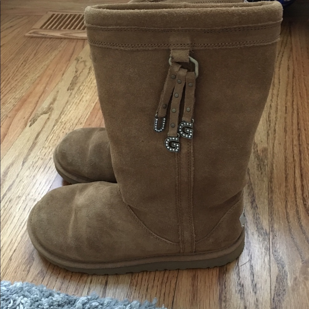 Brand New Girls UGGs