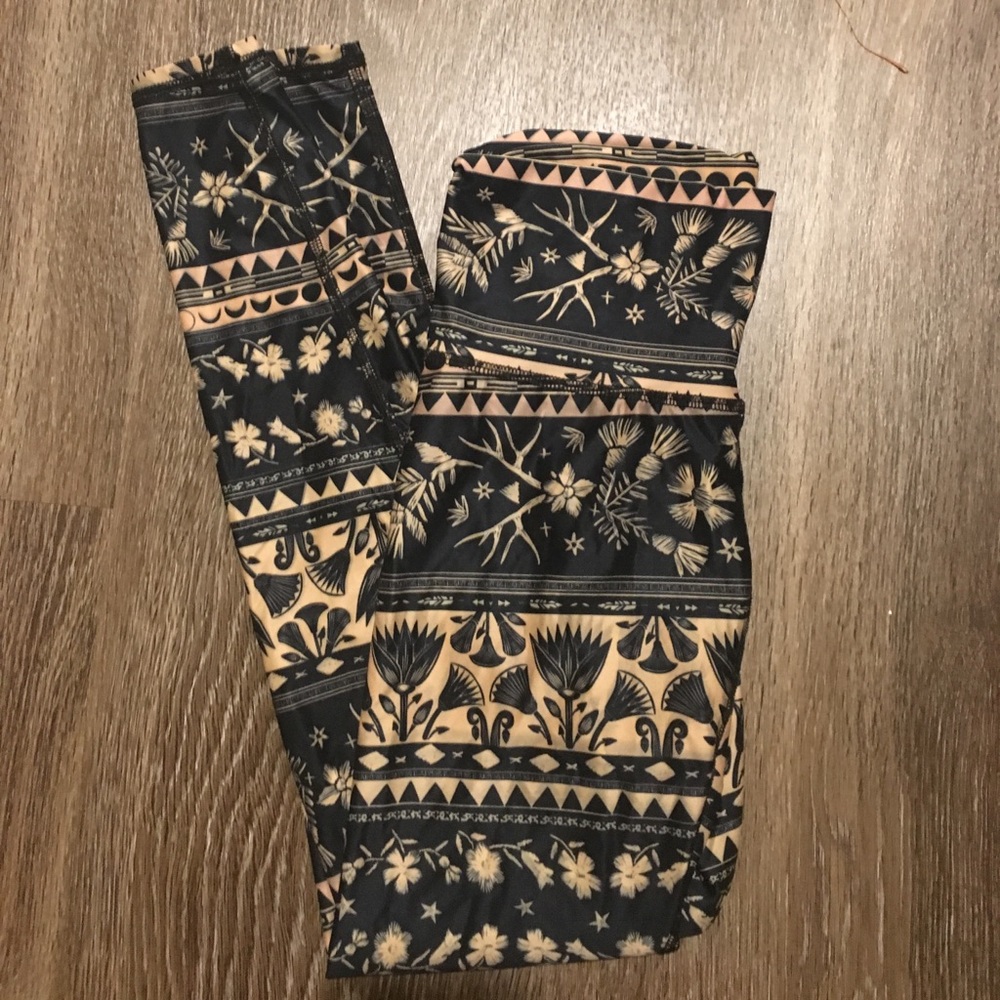 TEEKI Yoga leggings! Over half off!