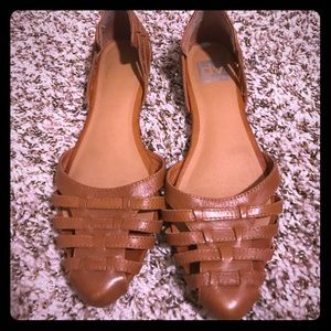 💰PRICE DROP!Dolce Vita flats