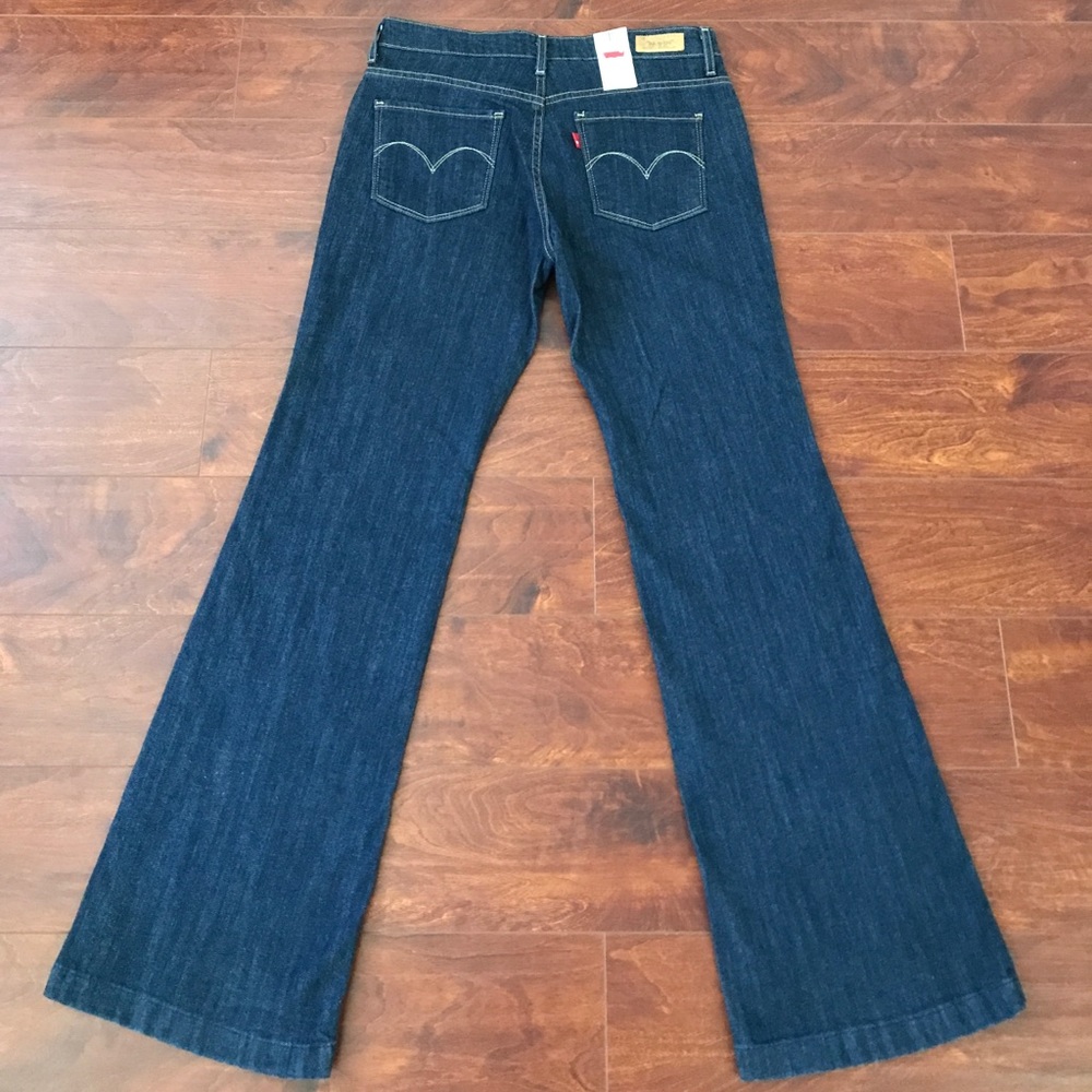 👖Levi's Flare Jeans👖