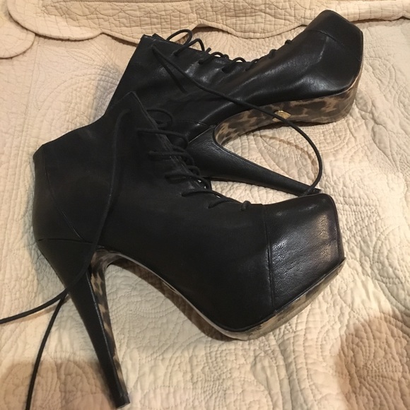 steve madden betsey johnson heels